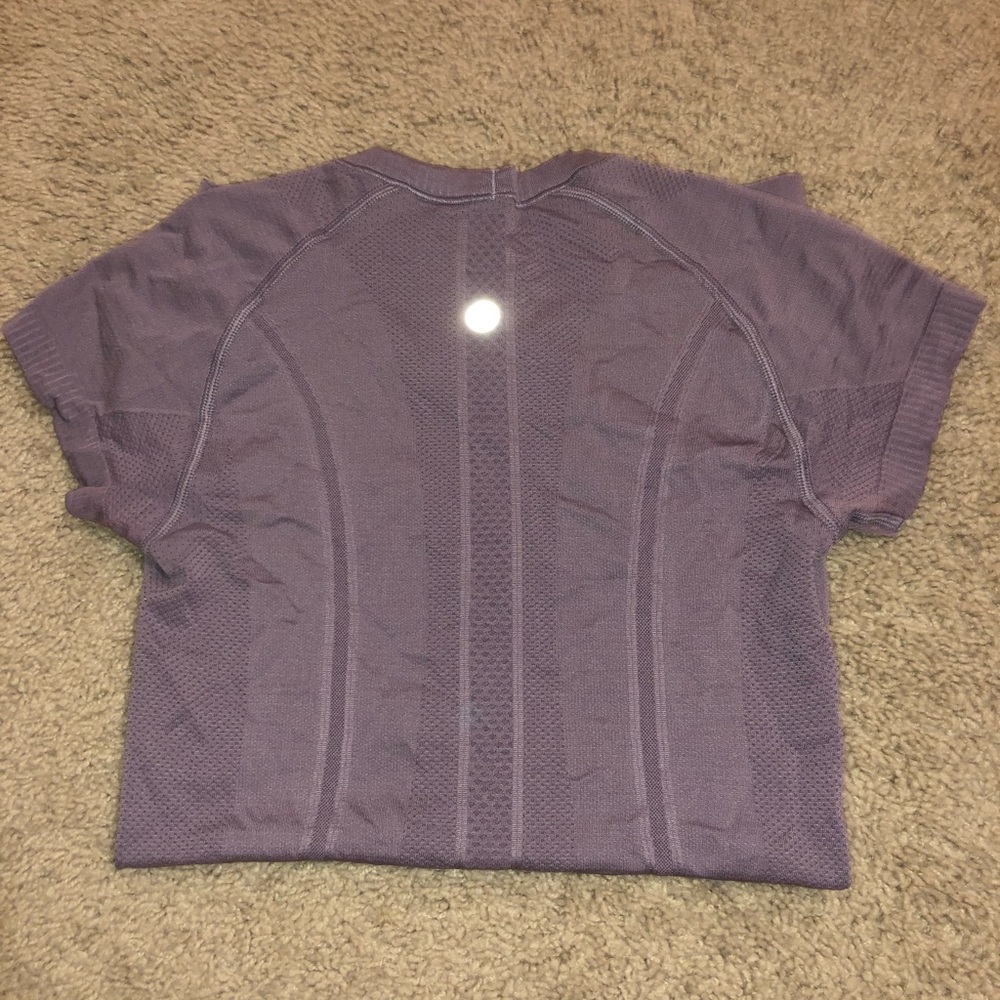 lululemon short sleeve shirt